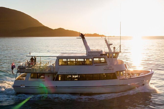 Premium Milford Sound Tour, Cruise & Lunch from Te Anau - A Deep Dive into the Experience