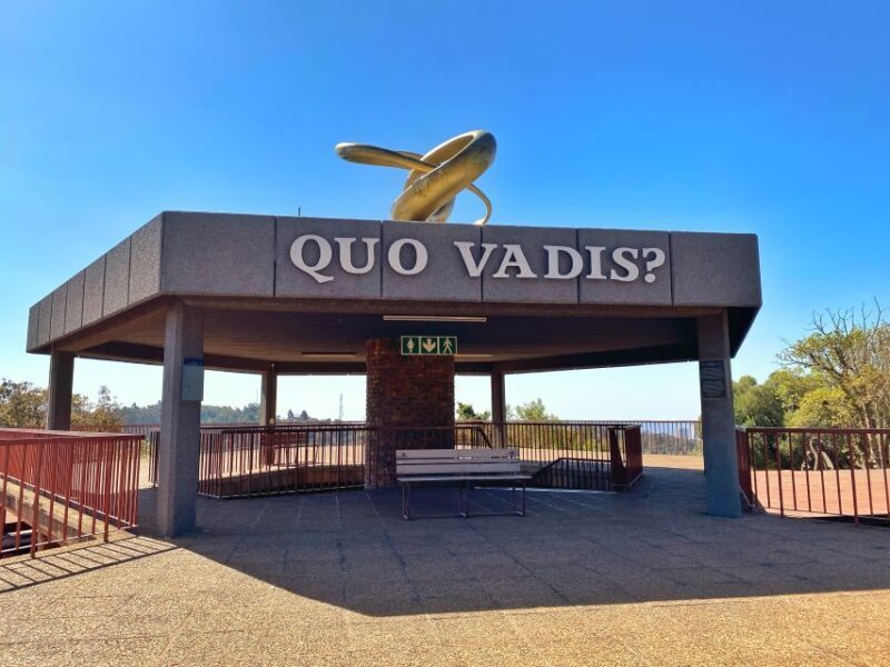 Pretoria: Pretoria City and Lion Park Tour - Key Points