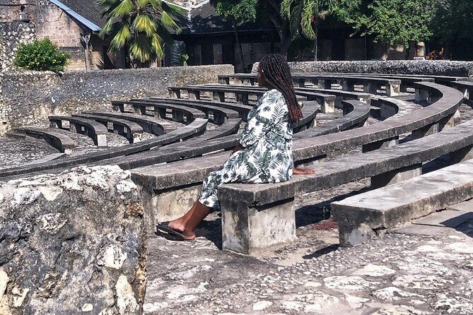 Prison Island Nakupenda and Stone Town Tour with Seafood Lunch - Other Highlights and Pass-By Attractions