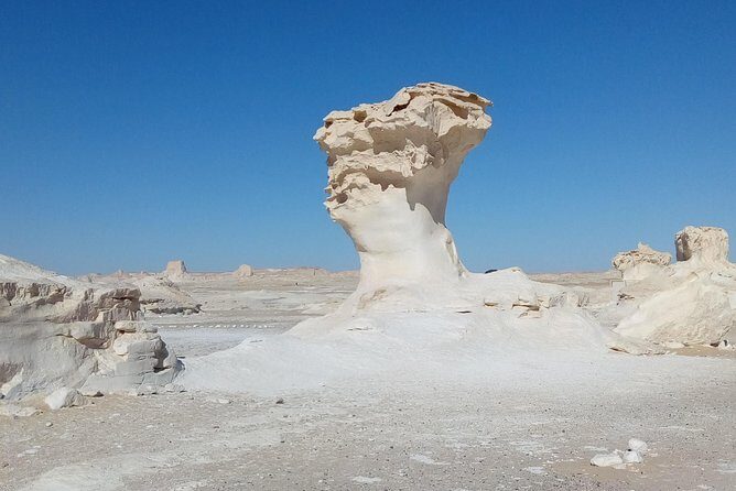 Privat White desert and Bahariya oasis 2 days with camping - FAQ