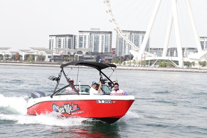 Private 1 Hour Boat Ride in Dubai - An In-Depth Look at the Dubai Boat Experience