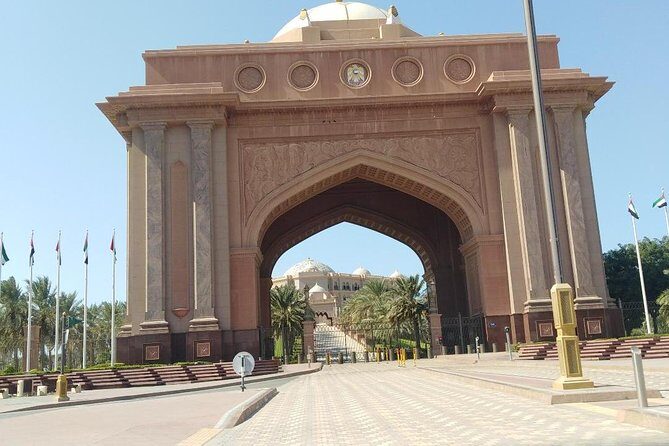 Private 10 hours tour : Dubai and Abu Dhabi with professional driver - FAQ