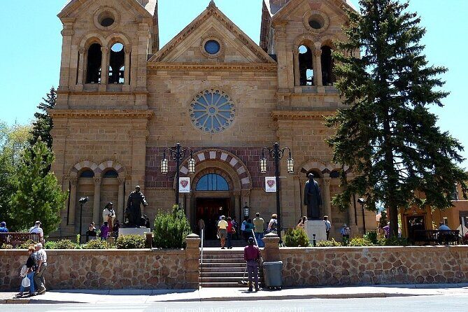 Private 2.5h Walking Tour to Discover Santa Fe - Exploring the Santa Fe Plaza