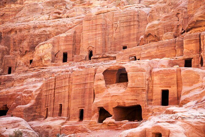 Private 2 -Days Tour to Petra - UNESCO World Heritage Site with Petra by Night - The Sum Up