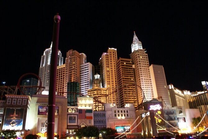 Private 2-Hour Limo Tour of Las Vegas with Champagne - Transportation and Group Size