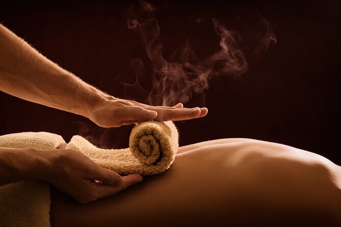 Private 2H Relaxing Massage Experience with Essential Oils - Key Points: