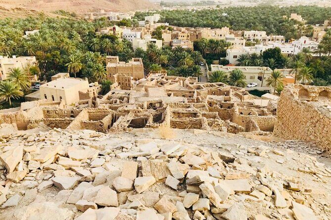Private 3 days 2 nights Roundtrip Tour in Oman - Day 3: Sunrise, Archaeology, and Mountain Views