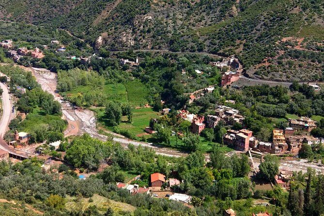 Private 3 Vallees Day Tour: Lunch With Berber Family In an Authentic village - The Authentic Experience and Why It Works