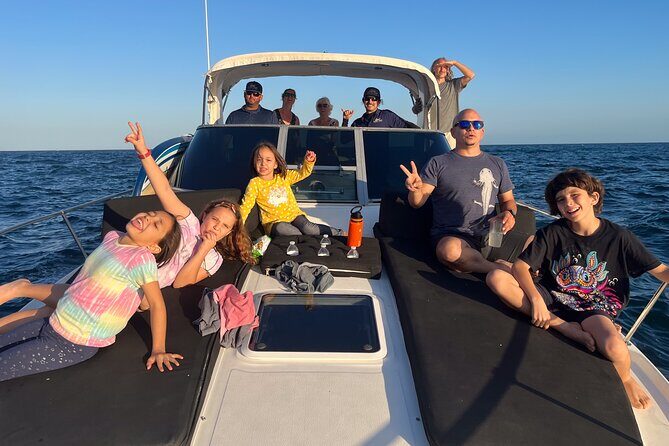 Private 3hr Yacht Cruise in Cabo San Lucas all included - FAQ