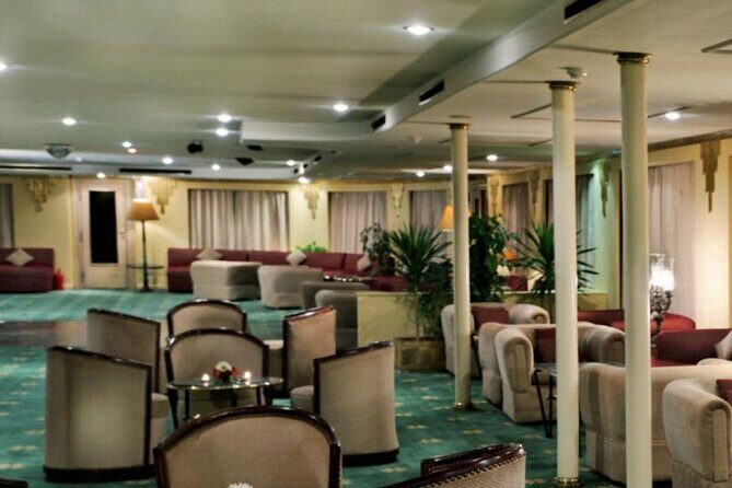 Private 4-Day Movenpick Prince Abbas Lake Cruise - Final Thoughts: Who Should Consider This Tour?