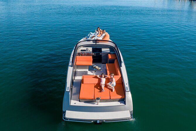 Private 4 hour Cruise to Emerald Bay on 42ft Exotic Yacht for 12 - A Closer Look at the Experience