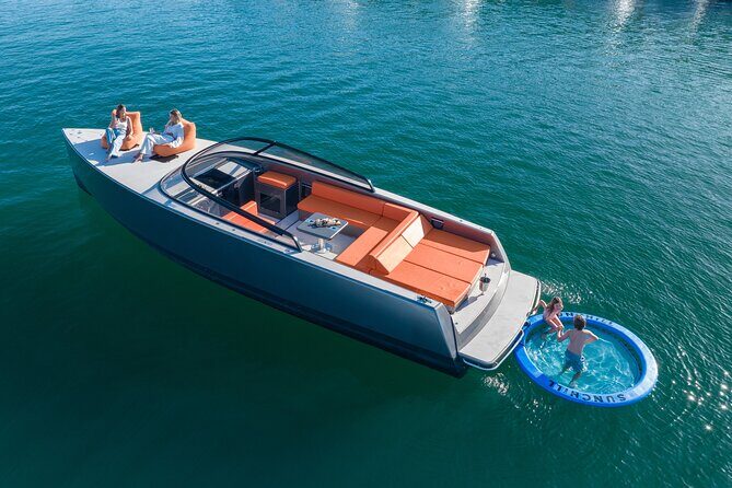 Private 4 hour Cruise to Emerald Bay on 42ft Exotic Yacht for 12 - The Value of the Experience