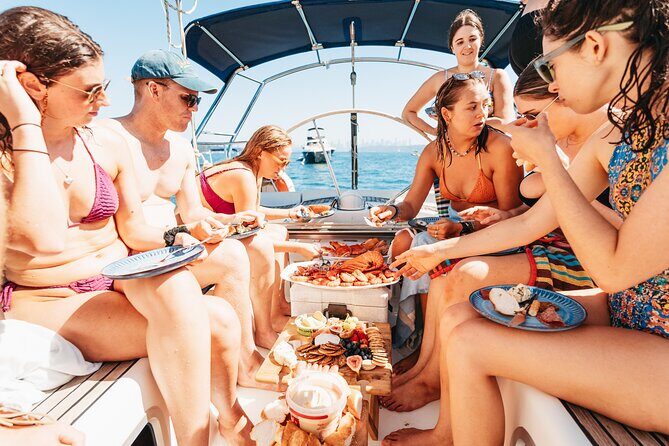 Private 4-Hour Luxury Yacht Charter on Sydney Harbour - The Sum Up