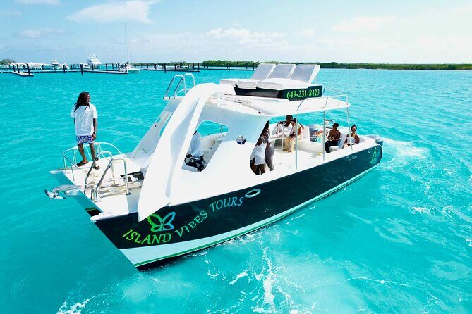 Private 4 Hour Power Catamaran Excursion in Grace Bay - Key Points