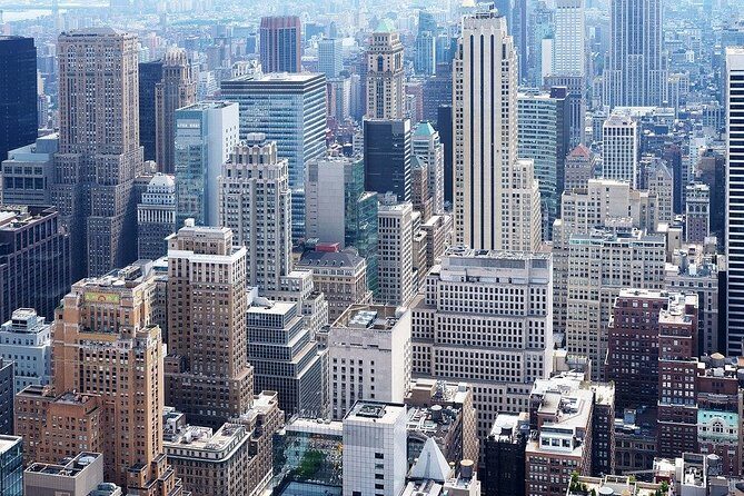 Private 4-hour Walking Tour Downtown and 9/11 Memorial Tour in NY - Exploring Downtown Manhattan in 4 Hours