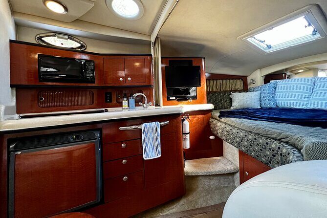 Private 4 Hours Sea Ray 34 Foot Yacht Rental in Miami - Reviews from Past Guests