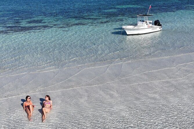 Private 6-person Sandbar & Snorkeling Charter - Key Points