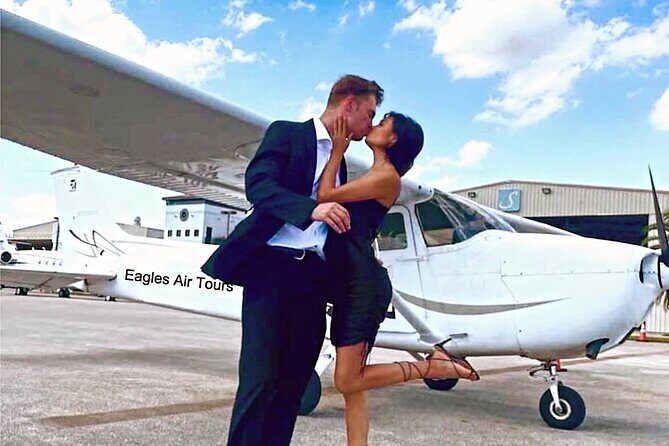Private 60 Minute Romantic Air Tour with Champagne in Miami - Key Points