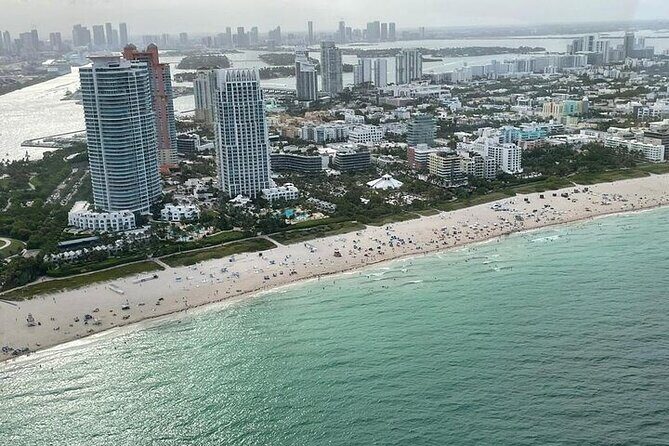 Private 60 Minute Romantic Air Tour with Champagne in Miami - FAQs