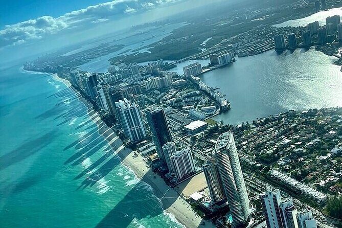 Private 60 Minute Romantic Excursion Air Tour with Champagne - An In-Depth Look at the Miami Air Tour Experience
