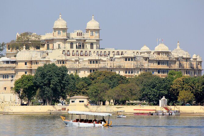 Private 7 Day Tour of Udaipur Chittorgarh Pushkar and Jaipur - A Closer Look at the 7-Day Rajasthan Tour
