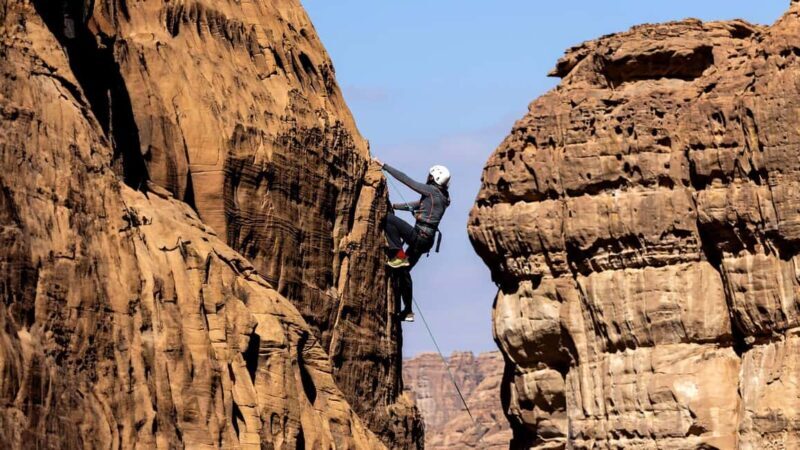 Private Abseiling in Alula Desert. - Exploring the AlUla Desert Abseiling Tour in Detail