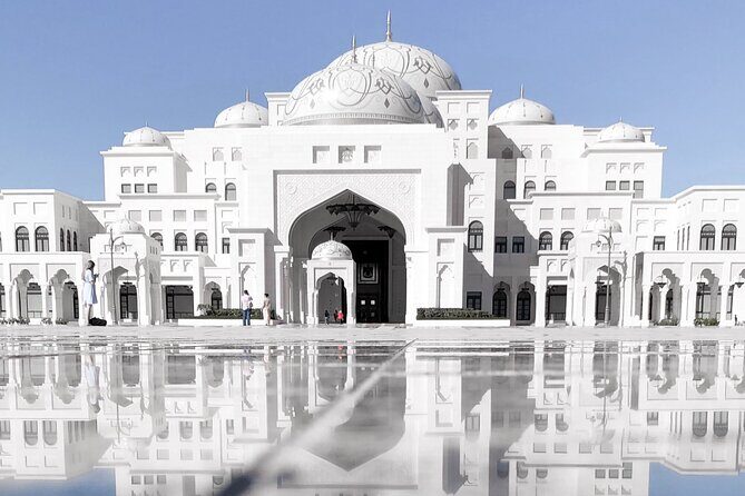 Private Abu Dhabi city tour from Dubai - FAQ About the Private Abu Dhabi Tour