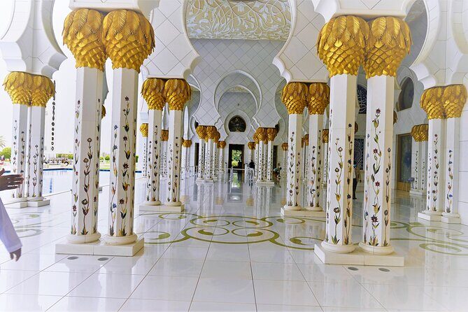 Private Abu Dhabi Sightseeing Tour from Dubai - Practical Tips for Travelers