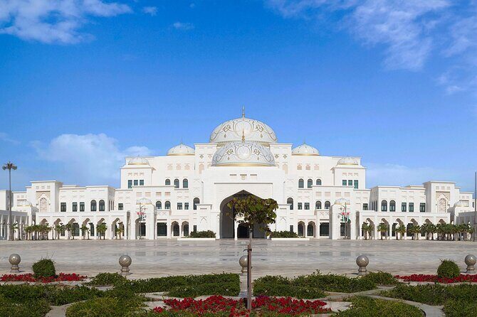 Private Abu Dhabi Tour and Ferrari World Entry with Transfer - What Makes This Tour Stand Out?