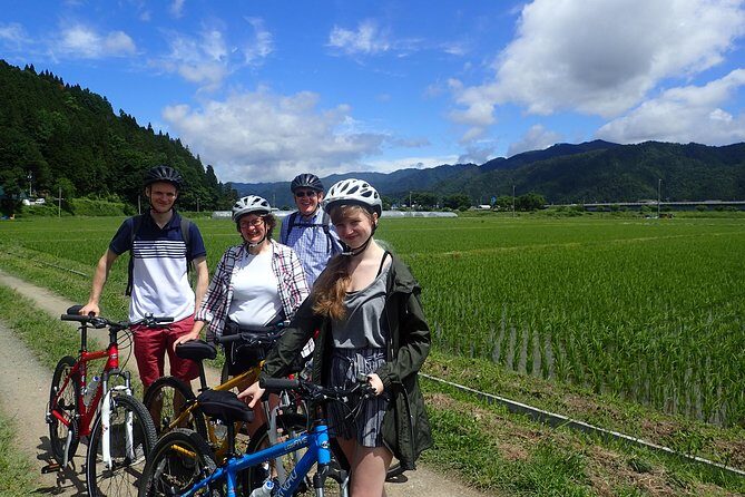 Private Afternoon Cycling Tour in Hida-Furukawa - Authenticity and Review Highlights