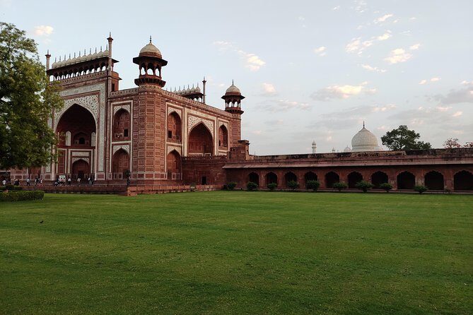 Private Agra Day Trip Taj Mahal Sunrise Tour From Delhi - The Itinerary: What to Expect and Why It Matters