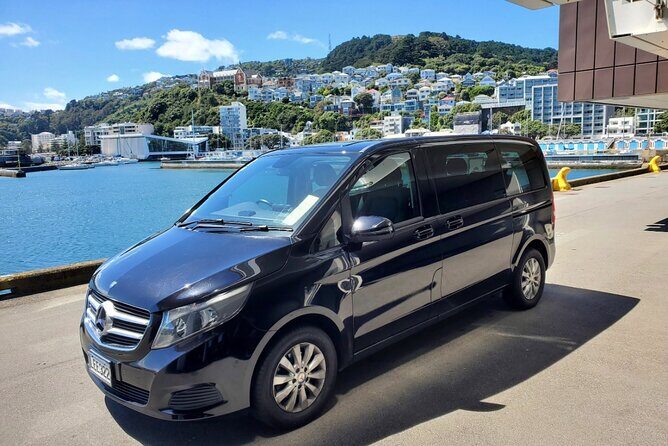 Private Airport Transfer - Meeting Points and Convenience