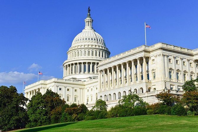 Private Airport Transfer: Dulles Airport IAD to Washington in Luxury SUV - Inside the Vehicle: What to Expect
