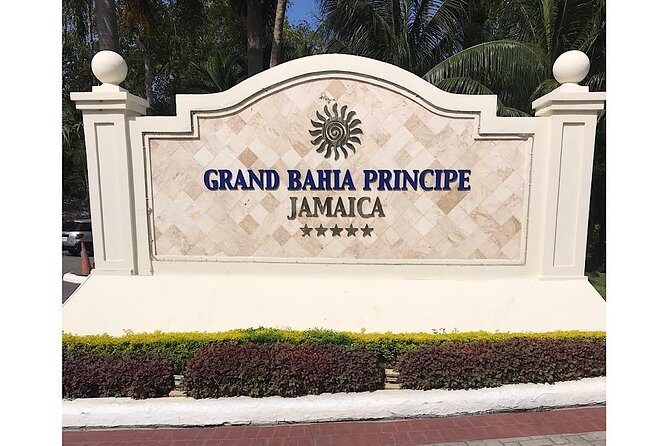 Private Airport Transfer to Grand and Luxury Bahia Principe - Meet and Greet at the Airport