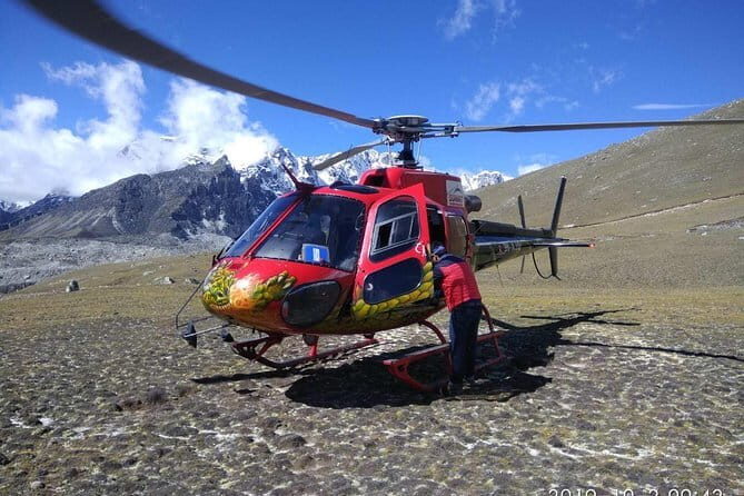 Private Altitude Friendly EBC Trek with Both Way Helicopter - FAQ