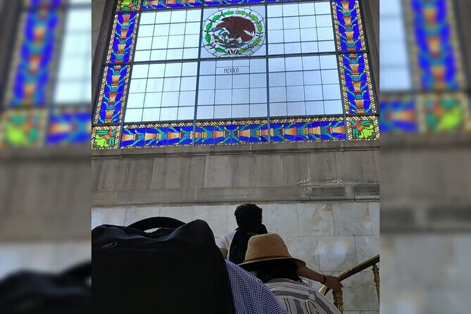 Private and Guided Tour to Chapultepec Castle with Transportation - FAQ