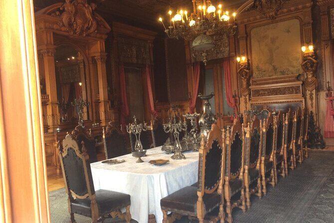 PRIVATE and unique in Chapultepec Castle Museum of Anthropology - What’s Included and What to Consider