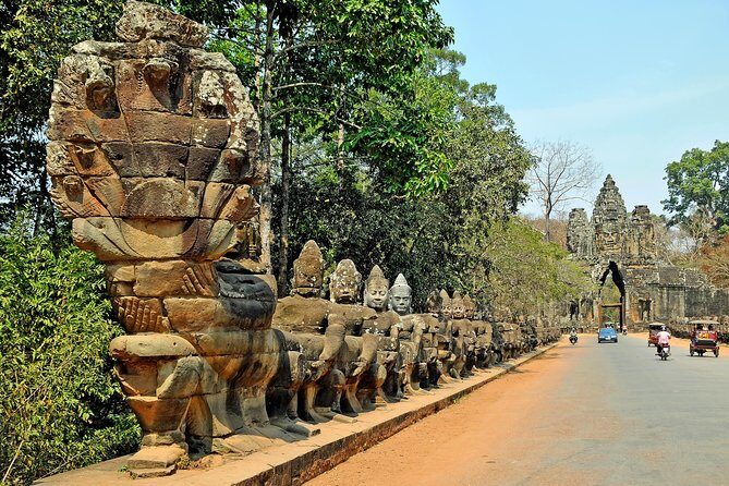 Private Angkor Wat Guided Sunset Tour - Authentic Traveler Feedback