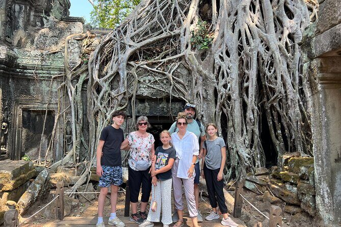 Private Angkor Wat Sunrise Tour with Lunch Included - FAQs