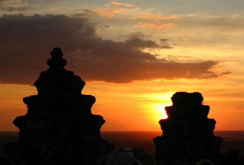 Private Angkor Wat Sunset Tour - Discovering the Private Angkor Wat Sunset Tour: An Authentic Experience in Siem Reap