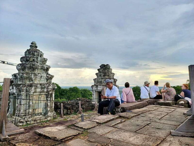 Private Angkor Wat Sunset Tour - Key Points