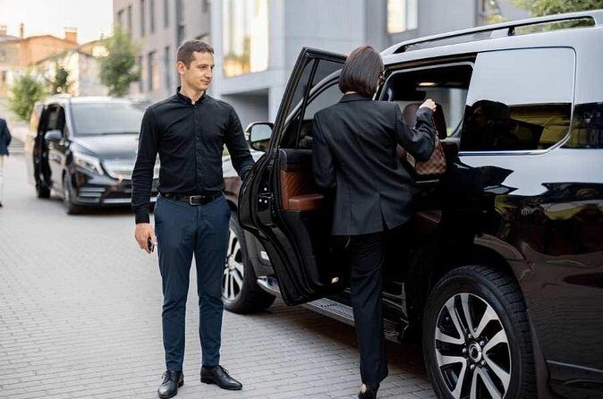 Private Arrival Transfer: Honolulu International Airport to Oahu Hotels or Cruise Terminal - How does the cost compare to alternatives?
