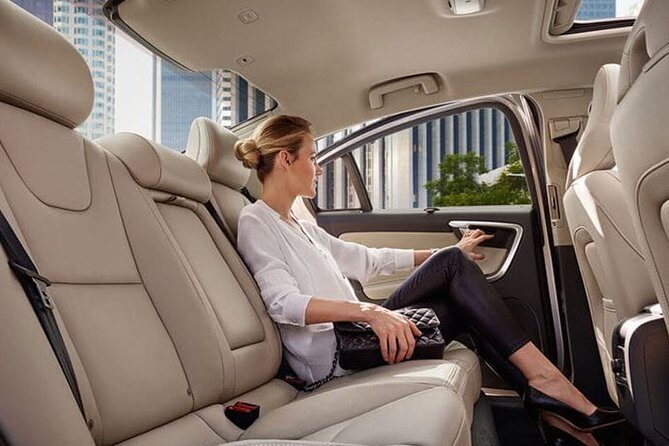 Private Arrival Transfer - YYZ Airport to Toronto Downton Hotel & Accommodations - The Sum Up: Is This Transfer Worth It?