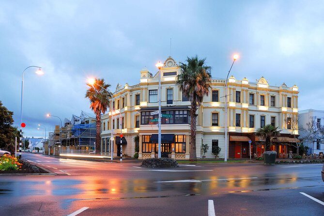 Private Auckland City Tour For Small Group in a luxury vehicle. - What’s Included and What’s Not