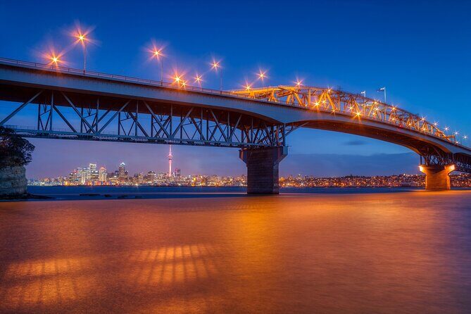 Private Auckland Sunset Tour Coastlines, Views and Golden Magic - Key Points