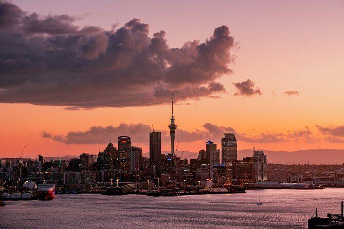 Private Auckland's Urban Charm Half Day Tour - Cornwall Park: A Green Retreat