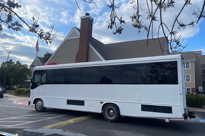 Private Austin Bergstrom Airport Transfer Charter Bus to Austin - Why Choose a Private Charter Bus for Your Austin Airport Trip?