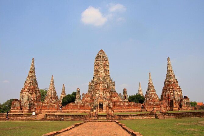 PRIVATE Ayutthaya + SUNSET Boat Tour + Light up The NIGHT - Who Will Love This Tour?
