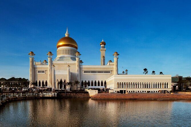Private Bandar by Night Tour - Key Points