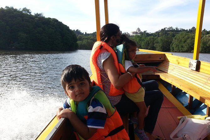 Private Bandar Highlight, Water Village & Proboscis Monkey Tour - Discovering Brunei: What to Expect from the Tour